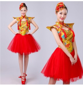 Gold dragon embroidery pattern with red mesh skirted patchwork Chinese style folk yangko drummer cosplay party traditional dance dresses outfits