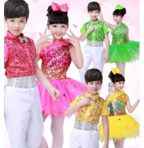 Red light pink fuchsia yellow green sequins one shoulder boys girls kids children stage performance modern dance jazz singer ds host dancing outfits costumes
