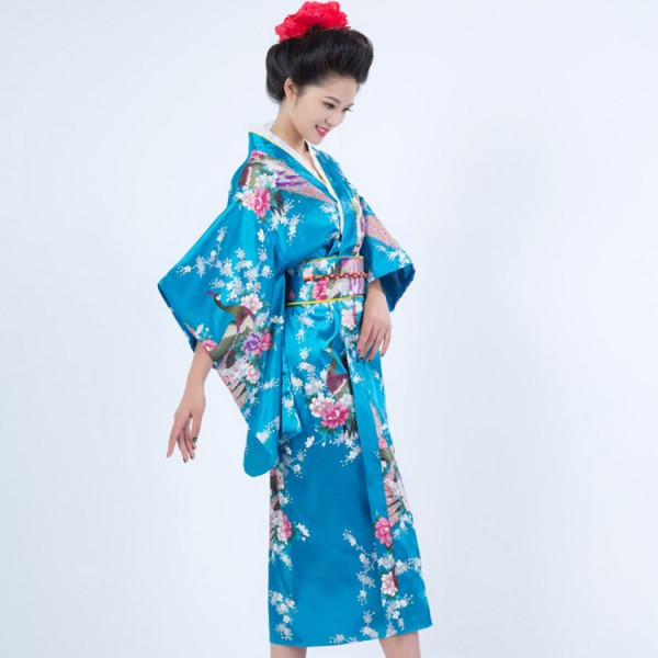 Red royal blue turquoise women traditional Japanese kimonos silk robes ...