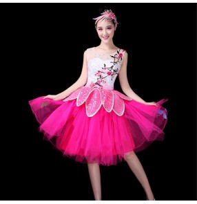 Hot pink fuchsia with white patchwork women's female Chinese folk style modern dance chorus singers performance dresses costumes