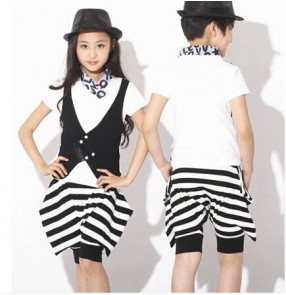 Girls kids child boys children black and white striped top and pants jazz dance costumes modern stage performance hip hop  clothes set