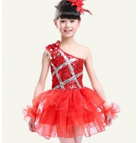 Red fuchsia hot pink royal blue colored girls kids child children kindergartens toddlers paillette  sequined one shoulder sleeveless stage performance modern dance jazz dance party cos play party dance costumes dresses